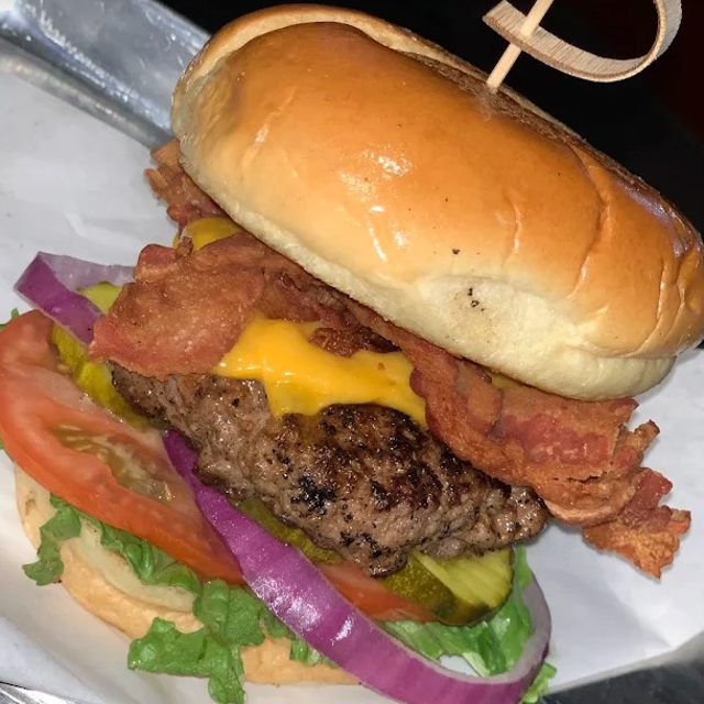 TLR Burger.